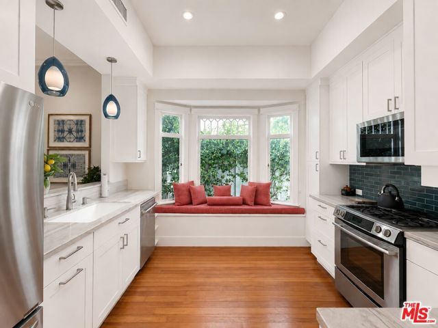 713 Bay Street, Santa Monica, CA 90405