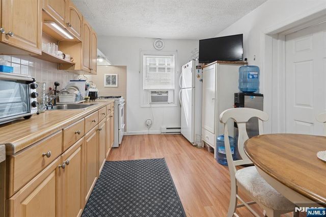 61 Union Street, Lodi, NJ 07644