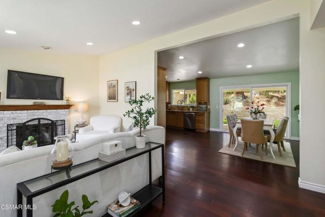 6857 N Tulane Avenue, Moorpark, CA 93021