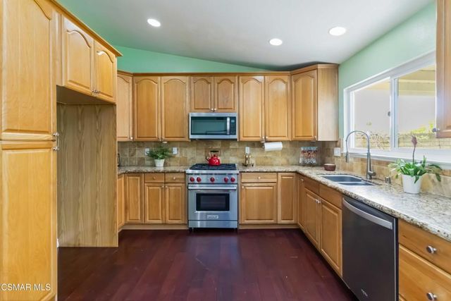 6857 N Tulane Avenue, Moorpark, CA 93021