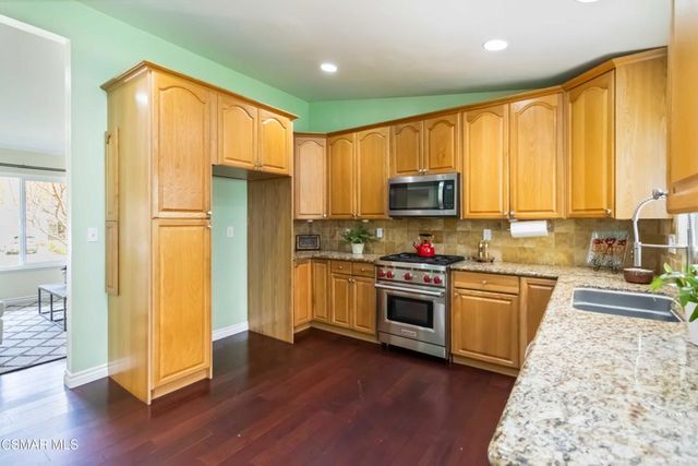 6857 N Tulane Avenue, Moorpark, CA 93021