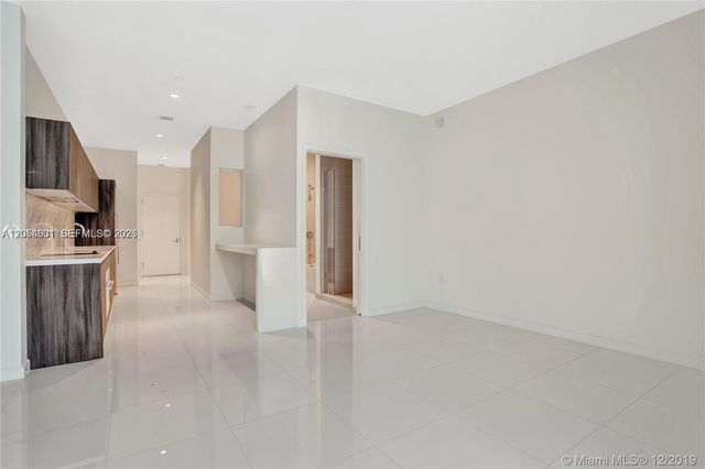 851 NE 1st Ave 504, Miami, FL 33132