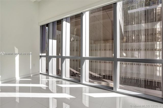 851 NE 1st Ave 504, Miami, FL 33132