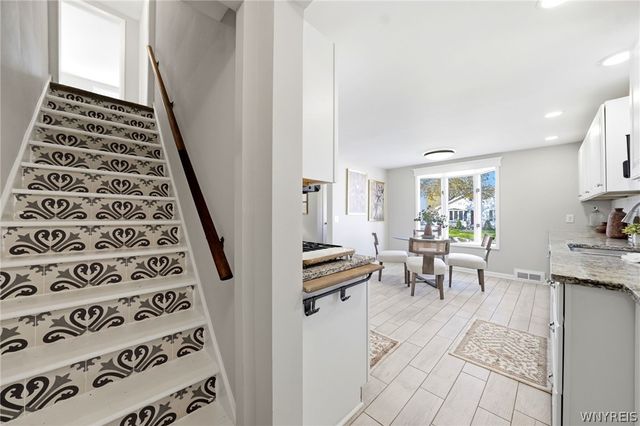 55 South Warren Avenue, West Seneca, NY 14224