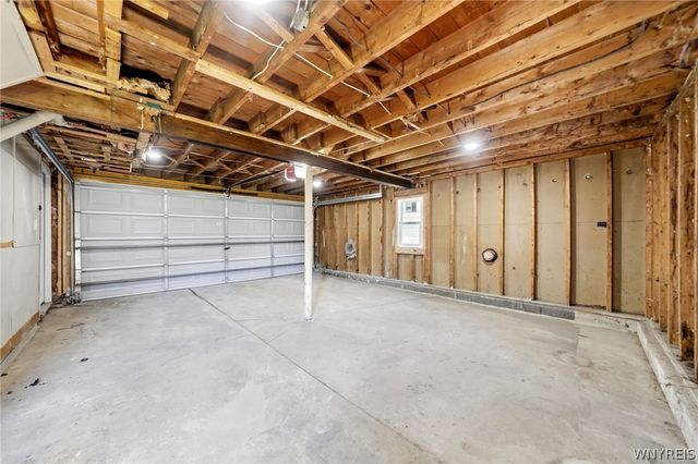 55 South Warren Avenue, West Seneca, NY 14224