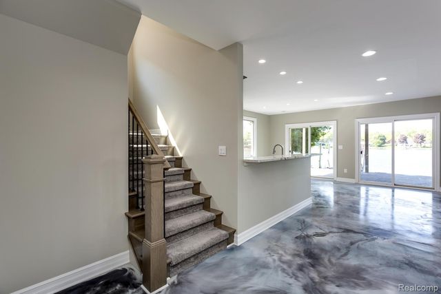 16637 Kings Fairway Lane, Grand Blanc, MI 48439