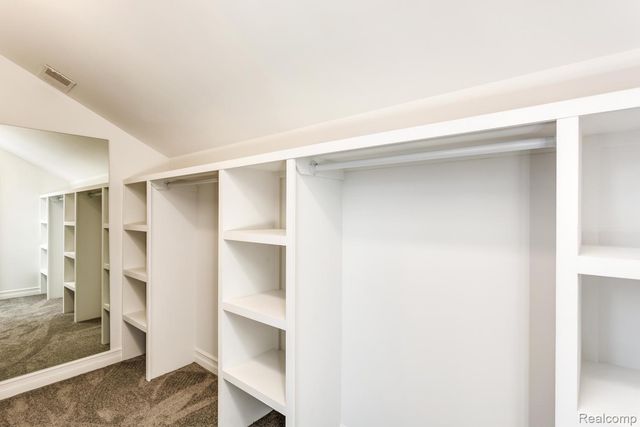 16637 Kings Fairway Lane, Grand Blanc, MI 48439