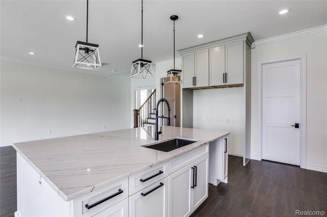 16637 Kings Fairway Lane, Grand Blanc, MI 48439