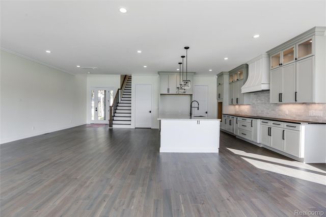 16637 Kings Fairway Lane, Grand Blanc, MI 48439