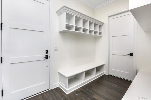 16637 Kings Fairway Lane, Grand Blanc, MI 48439