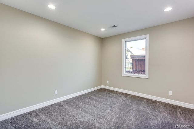 16637 Kings Fairway Lane, Grand Blanc, MI 48439