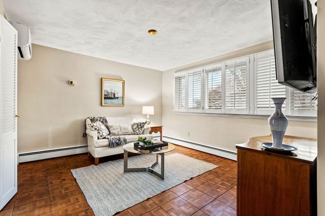 10 Quadrant Road, Salem, MA 01970