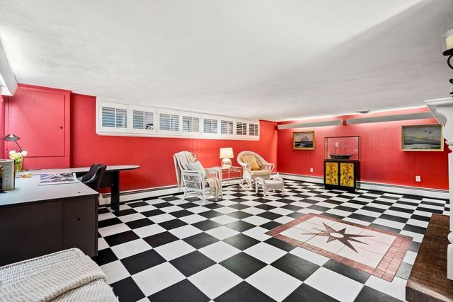 10 Quadrant Road, Salem, MA 01970