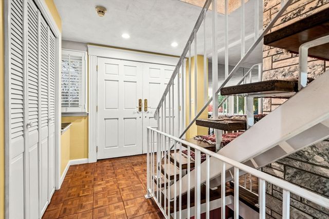 10 Quadrant Road, Salem, MA 01970