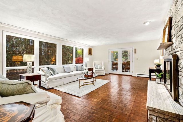 10 Quadrant Road, Salem, MA 01970