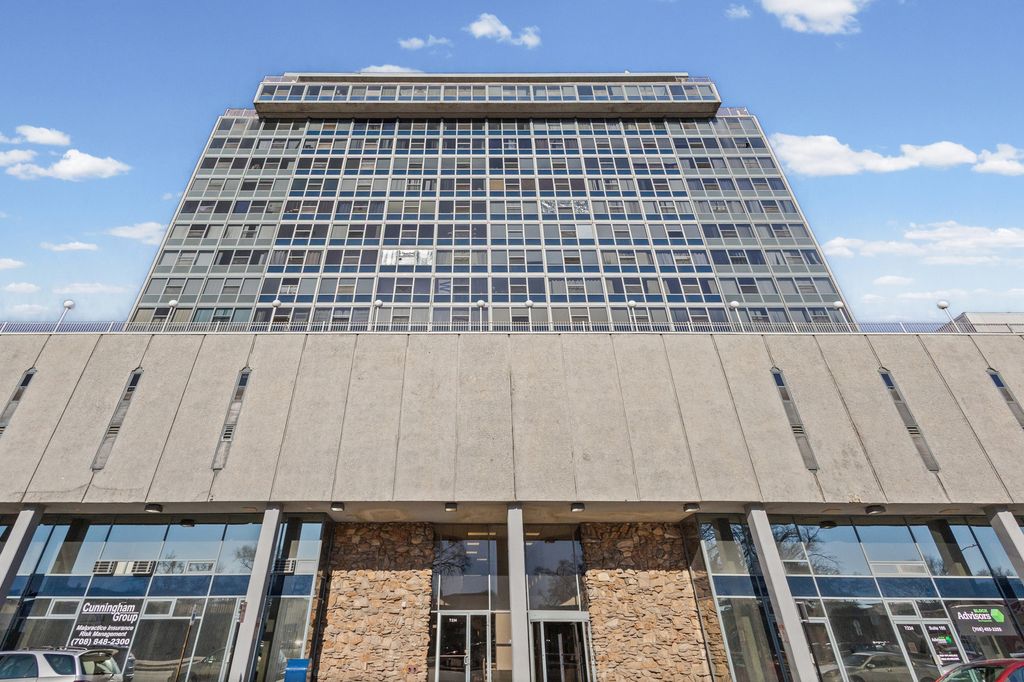7234 W North Avenue 1608, Elmwood Park, IL 60707