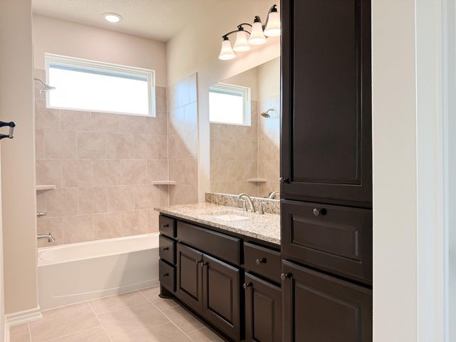 555 Pineview Circle, Jewett, TX 75846