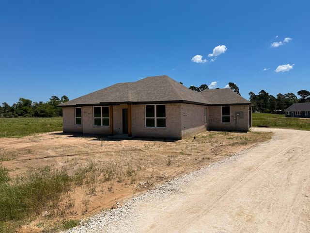555 Pineview Circle, Jewett, TX 75846