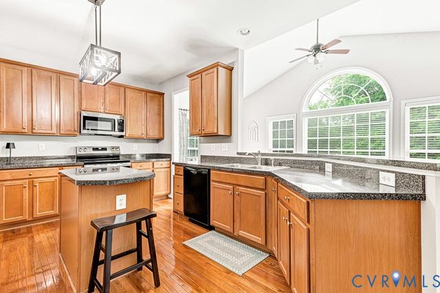 5841 Dorton Ln, Glen Allen, VA 23060