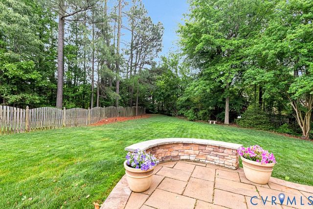 5841 Dorton Ln, Glen Allen, VA 23060