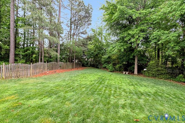 5841 Dorton Ln, Glen Allen, VA 23060