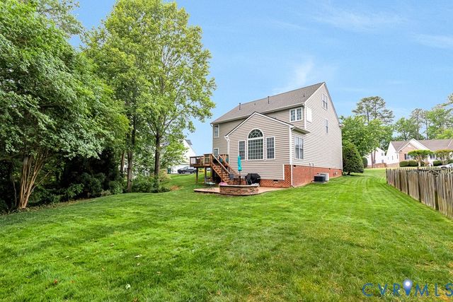 5841 Dorton Ln, Glen Allen, VA 23060