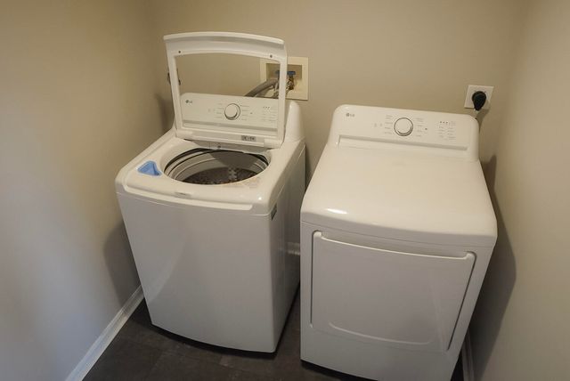 340 Deepwoods Drive, 6, Highland Heights, KY 41076