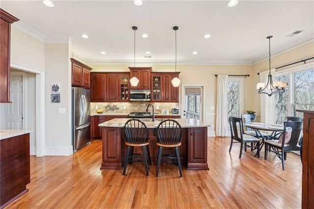 29 Red Trillium Ridge, Big Canoe, GA 30143