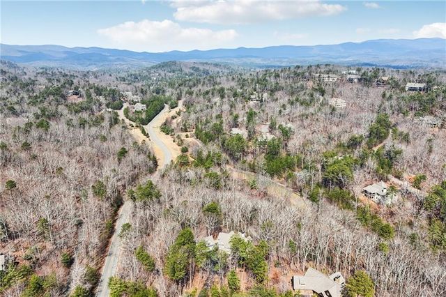 29 Red Trillium Ridge, Big Canoe, GA 30143
