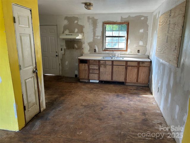 390 Ragtown Road, Forest City, NC 28043