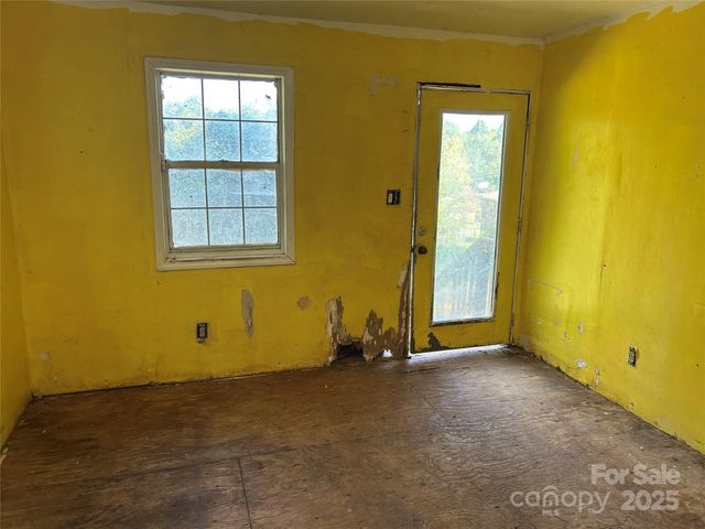 390 Ragtown Road, Forest City, NC 28043