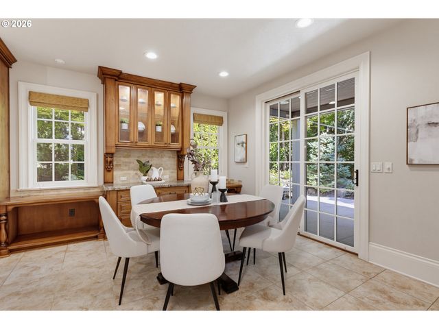 13264 GOODALL Rd, Lake Oswego, OR 97034
