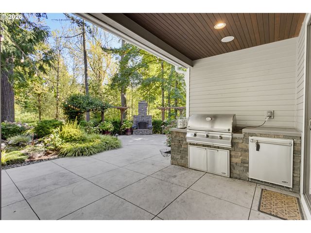 13264 GOODALL Rd, Lake Oswego, OR 97034