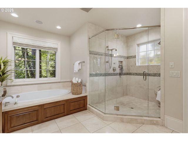 13264 GOODALL Rd, Lake Oswego, OR 97034