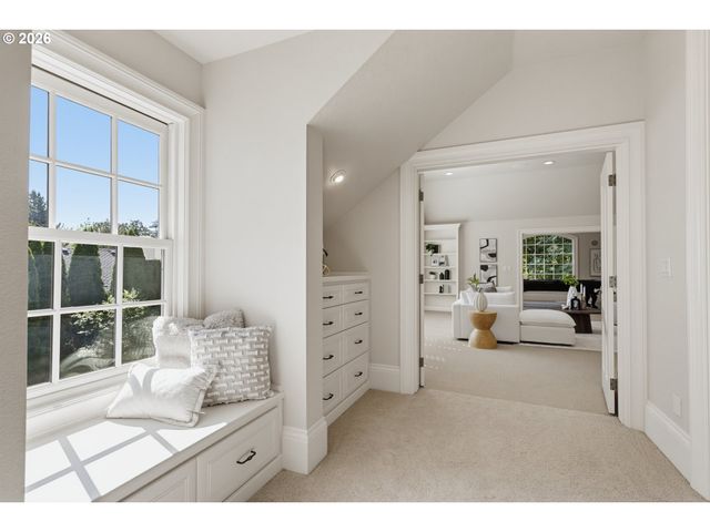 13264 GOODALL Rd, Lake Oswego, OR 97034