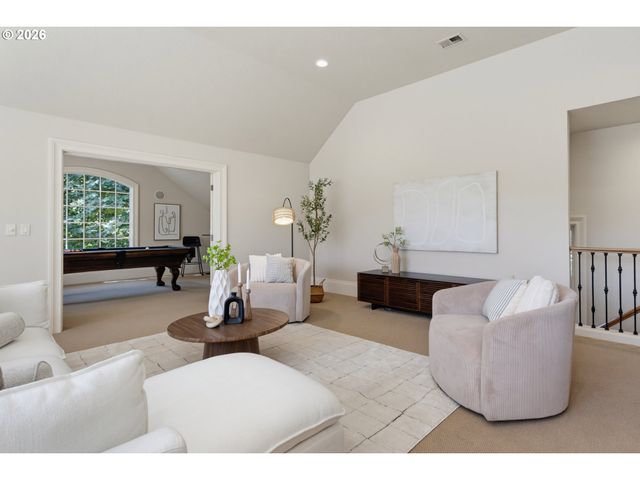 13264 GOODALL Rd, Lake Oswego, OR 97034