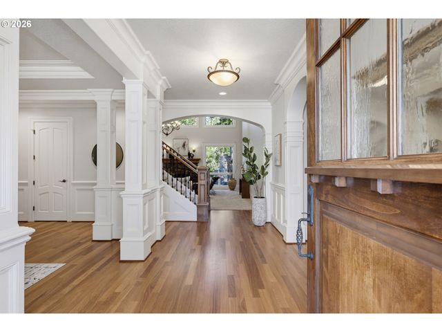 13264 GOODALL Rd, Lake Oswego, OR 97034