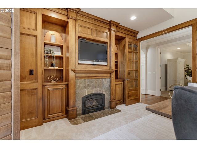 13264 GOODALL Rd, Lake Oswego, OR 97034