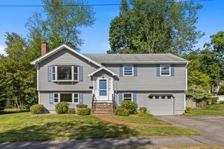9 Hemlock Rd, Reading, MA 01867