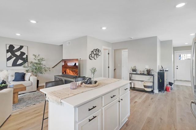 8851 Granite Court, Woodbury, MN 55129