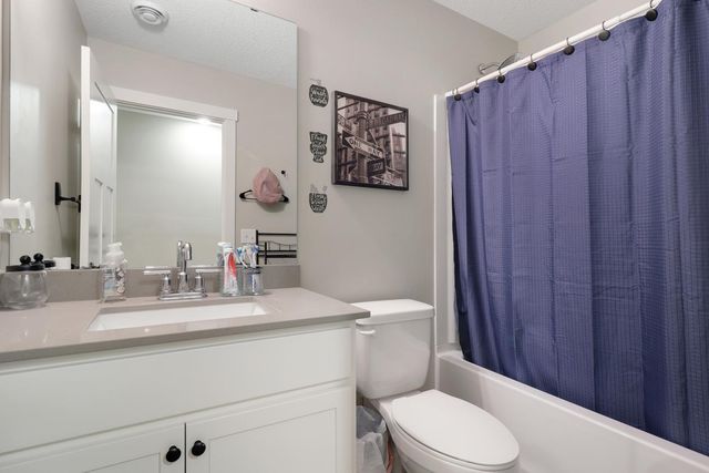 8851 Granite Court, Woodbury, MN 55129