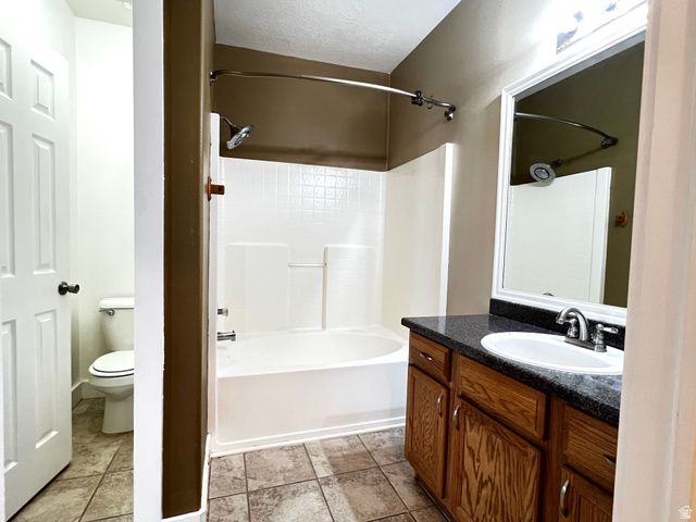 8404 S IVY SPRINGS LN, West Jordan, UT 84081