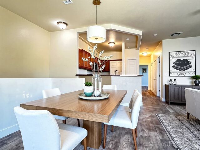 8404 S IVY SPRINGS LN, West Jordan, UT 84081