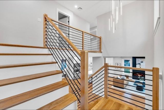 29 Southgate St, Dedham, MA 02026