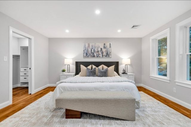 29 Southgate St, Dedham, MA 02026