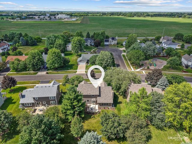 310 Fairhaven Drive, Yorkville, IL 60560