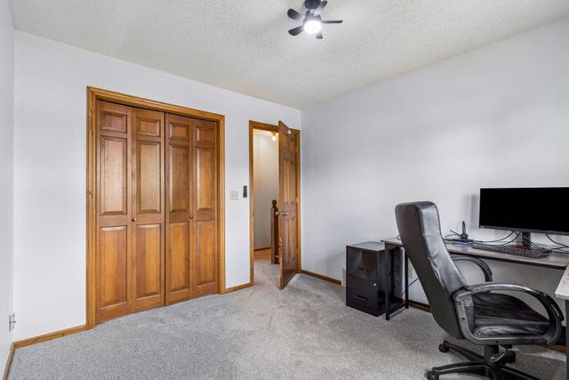 900 Nina Court, Mendota Heights, MN 55118