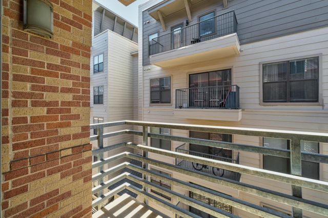 711 W 26th ST 508, Austin, TX 78705