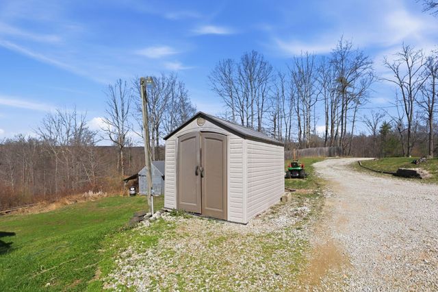 10049 Webb Road, Logan, OH 43138