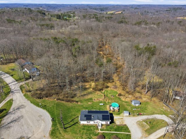 10049 Webb Road, Logan, OH 43138